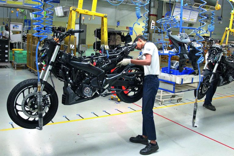 Neutral on Bajaj Auto, target price Rs 8,770:  Motilal Oswal Financial Services Jobbery Stock Market update